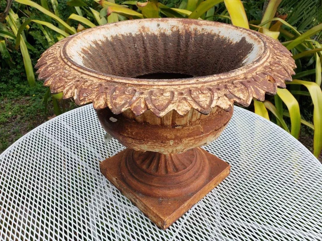19th Century Gothic Revival Monumental Saw Tooth Cast Iron Urn - 6
