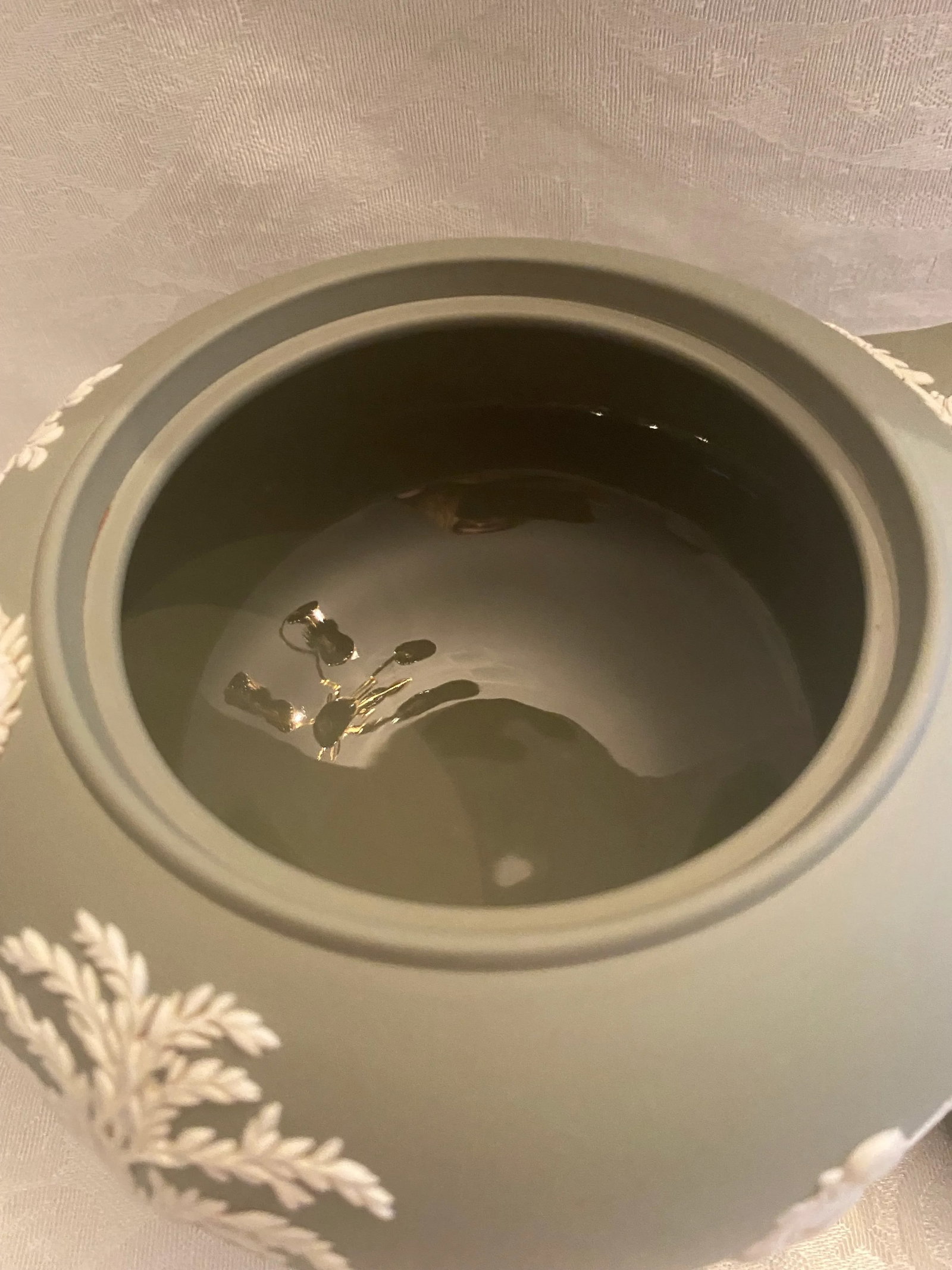 Vintage Wedgwood Sage Green Jasperware Teapot 1955 Glazed Interior Mint Interior - 4