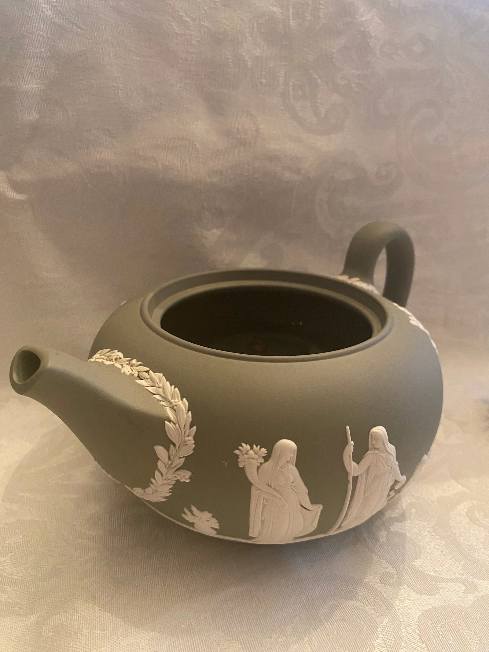 Vintage Wedgwood Sage Green Jasperware Teapot 1955 Glazed Interior Mint Interior - 5