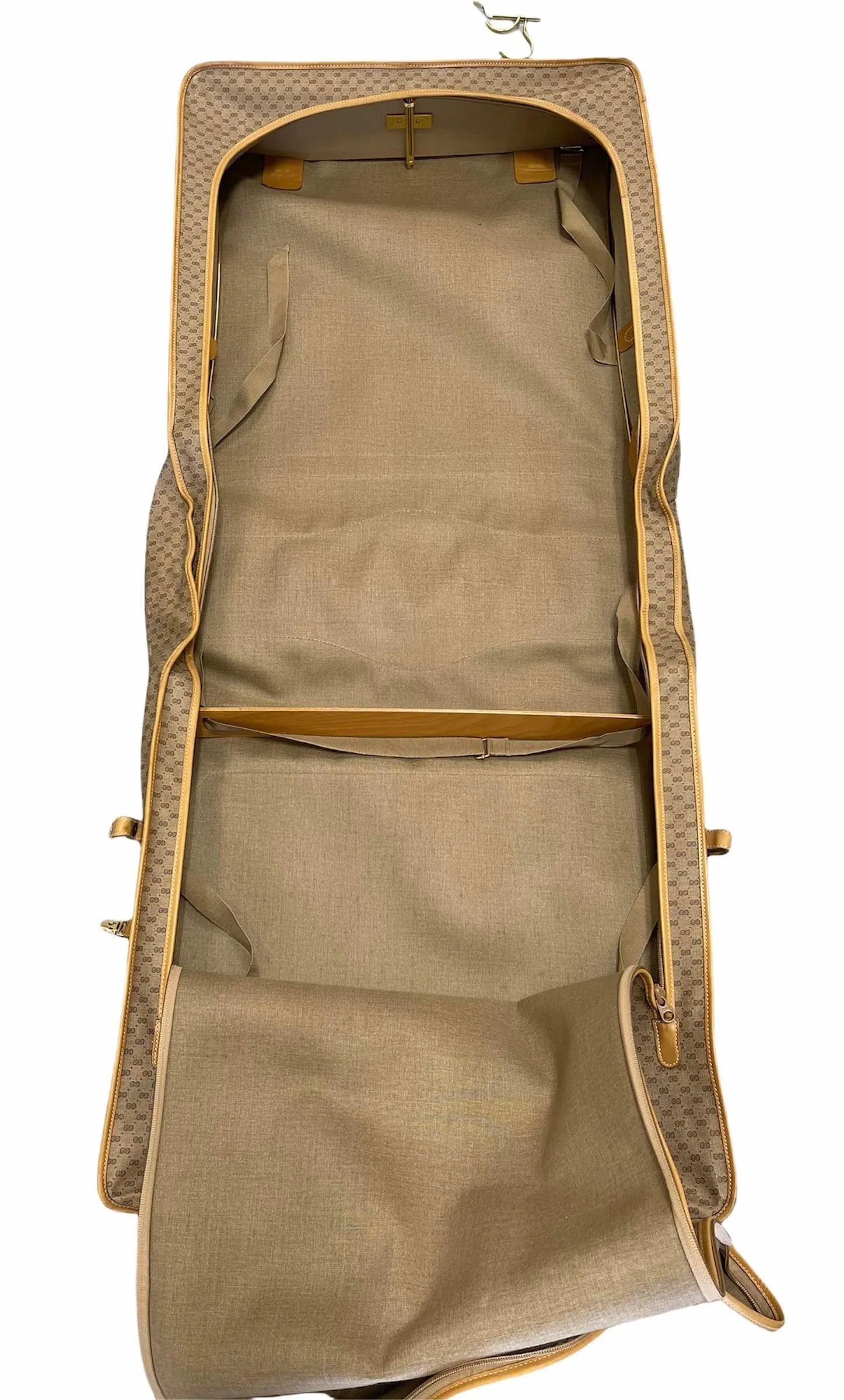 Gucci Vintage Folding Garment Bag W" Keys, Hangers Impeccable Interior - 9