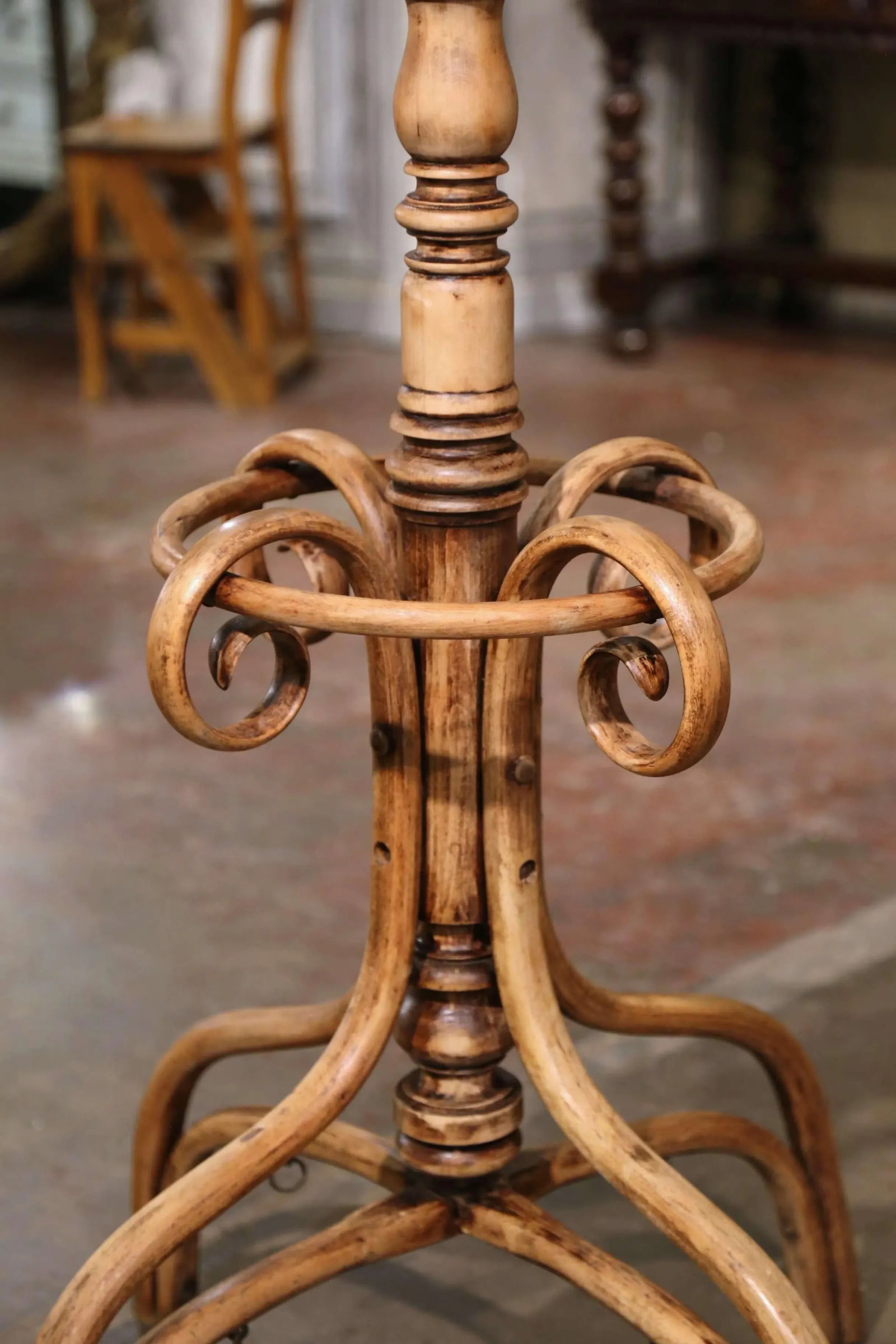 Early 20th Century Thonet Style Bleached Bentwood Swivel Hall Tree Coat Stand - 7