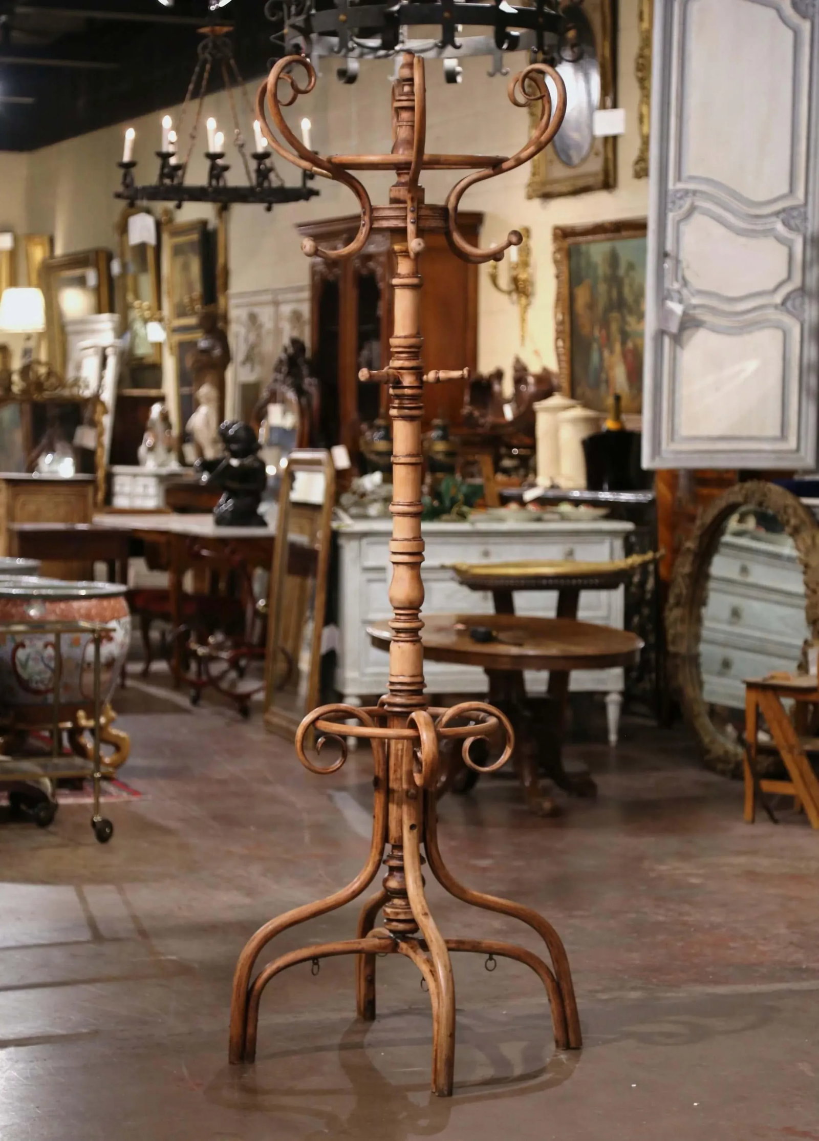Early 20th Century Thonet Style Bleached Bentwood Swivel Hall Tree Coat Stand - 8