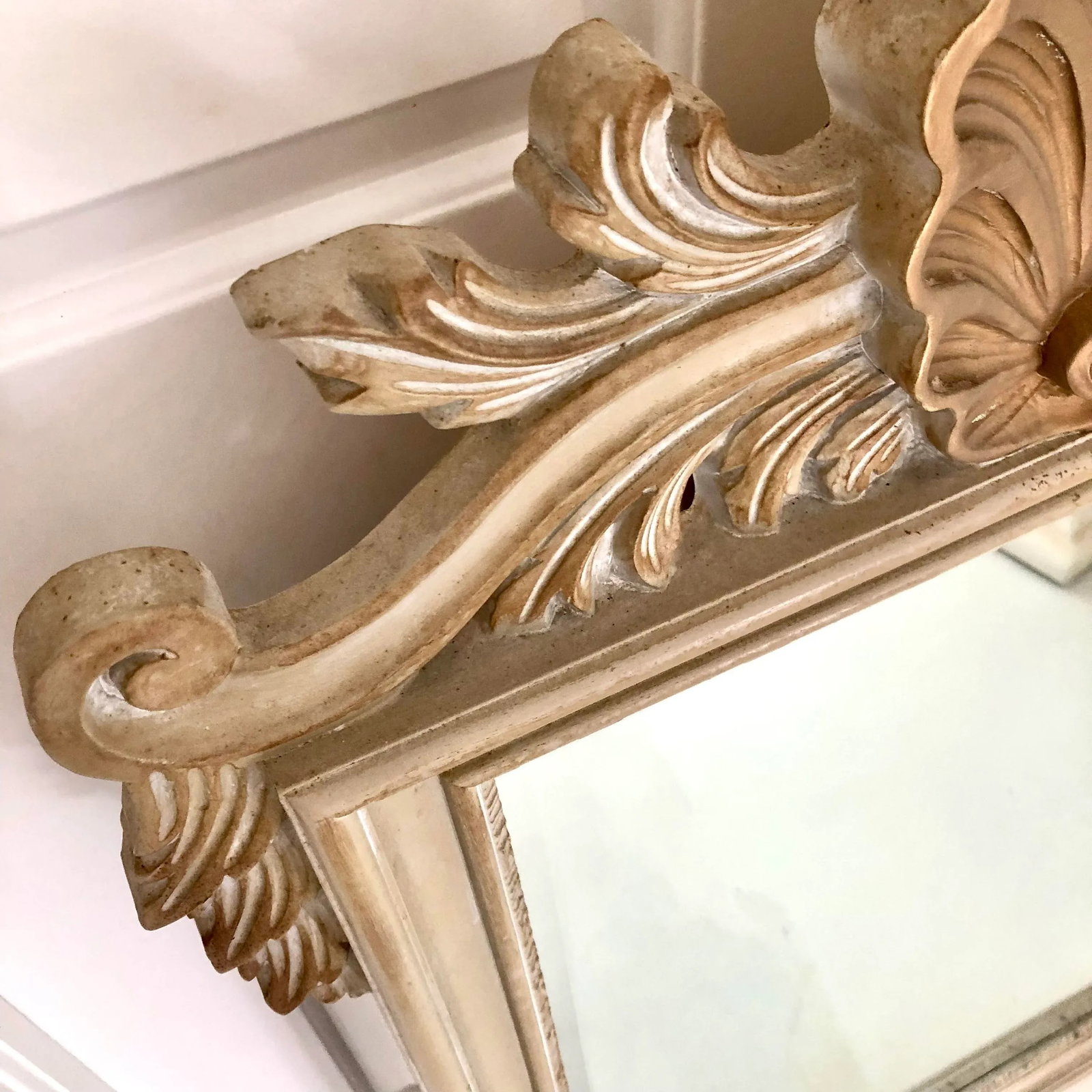 Vintage Hollywood Regency Shell Motif Wall Mirror - 6