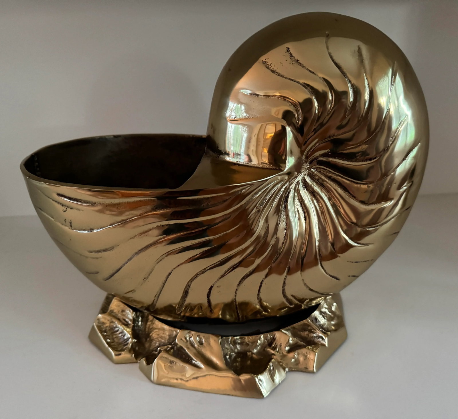 Vintage Heavy Brass Shell Wine Cooler, Planter - 5
