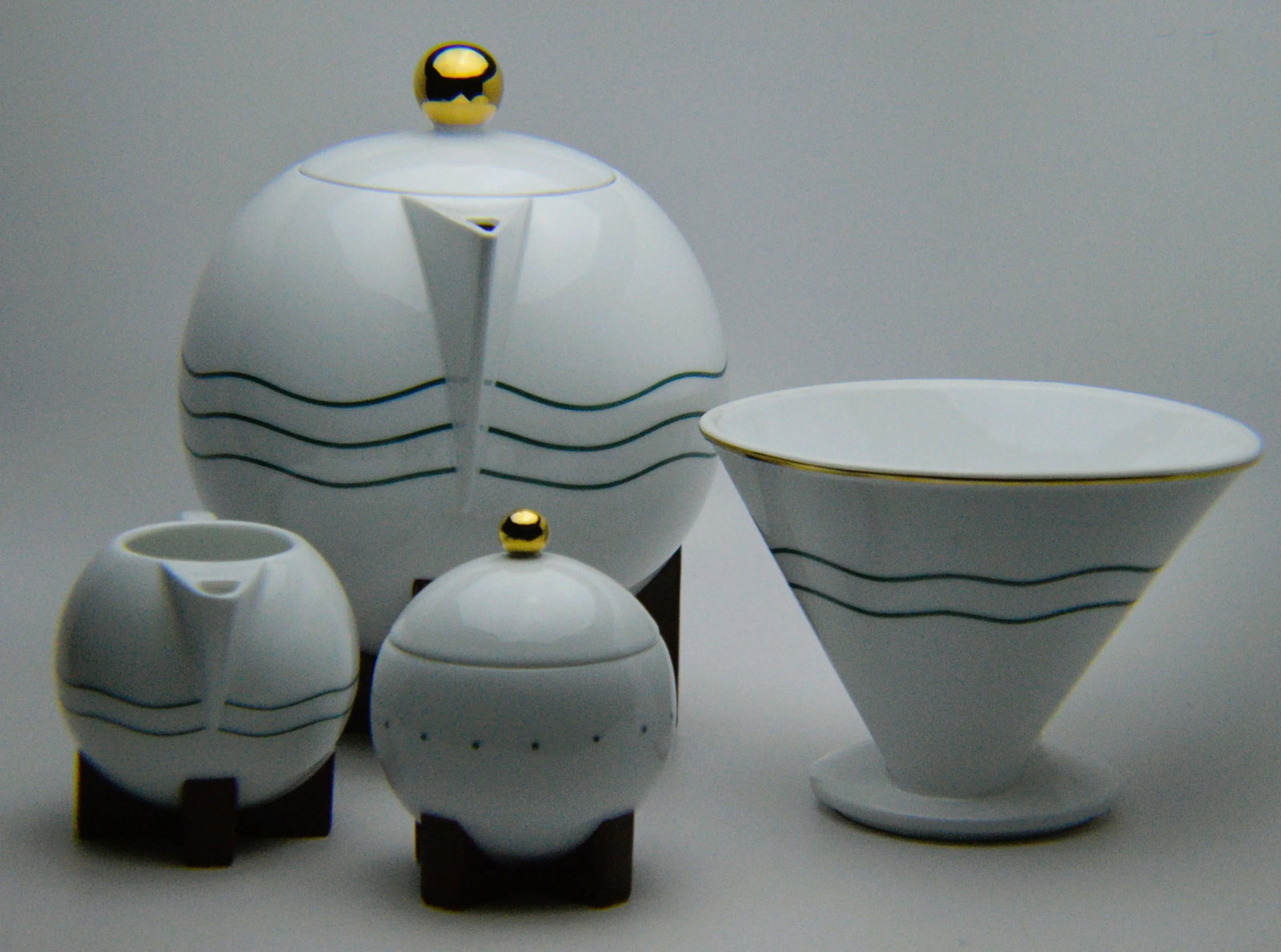 1980s Swid Powell Michael Graves Big Dripper Pour Over Coffee Pot Set- 6 Pieces - 3