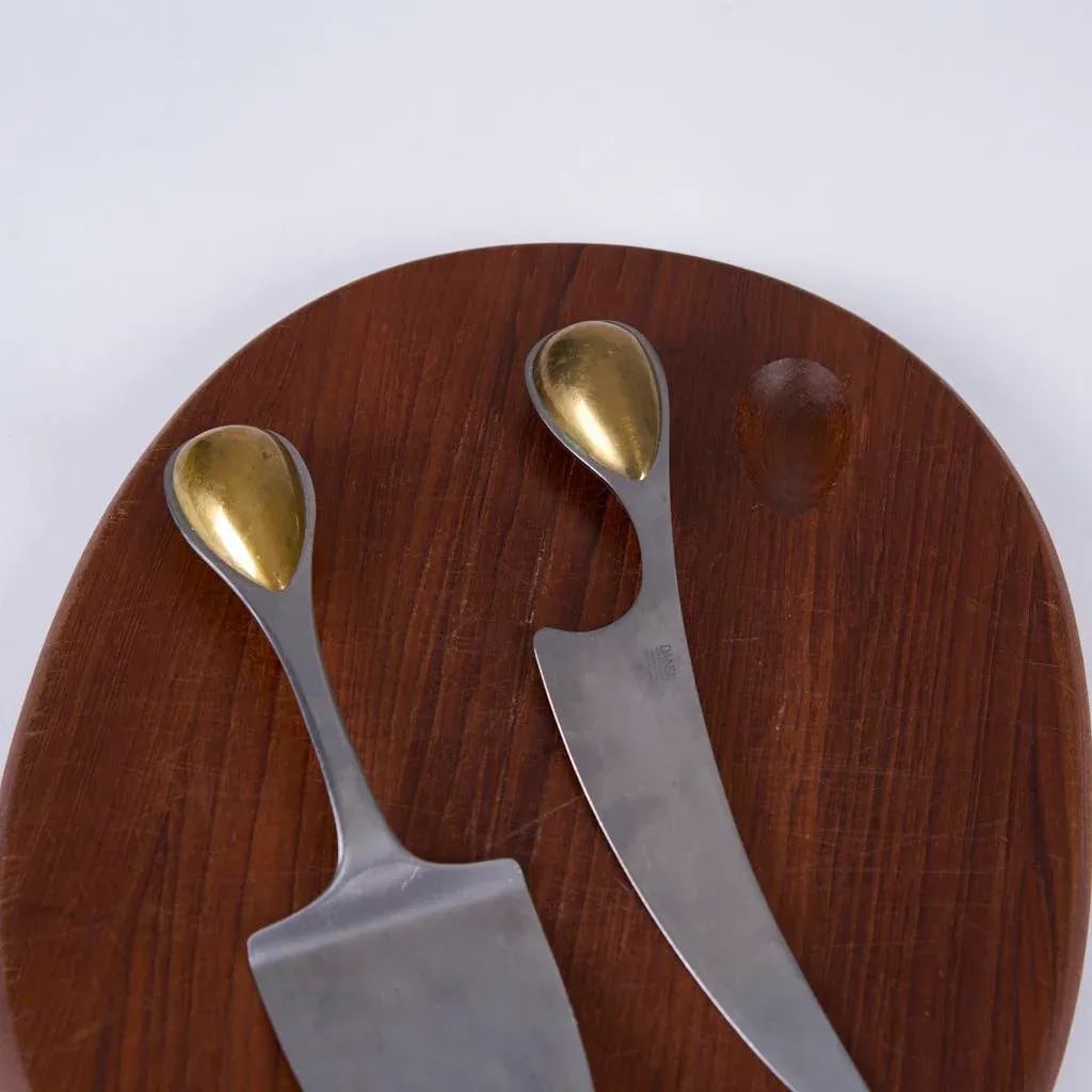 Vintage Vivianna Torun Bulow-Hube for Dansk Cheese Knife, Cake Server, and Teak Cutting Board - 3