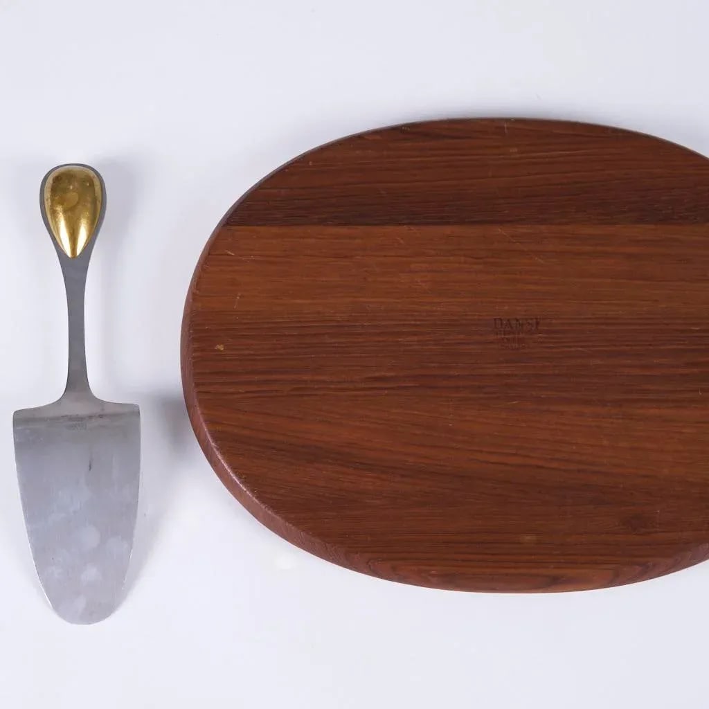 Vintage Vivianna Torun Bulow-Hube for Dansk Cheese Knife, Cake Server, and Teak Cutting Board - 4