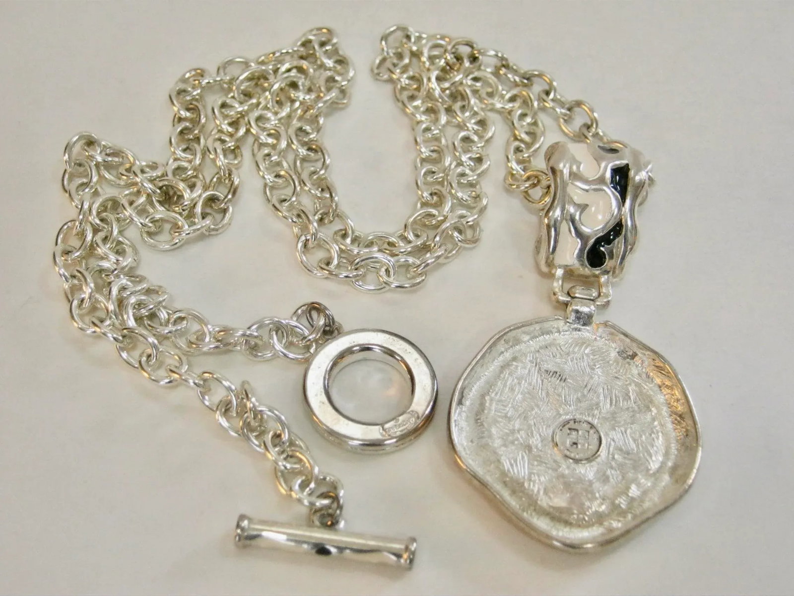 1980s Givenchy Silver Plated Black & White Enamel Enhancer Necklace - 4