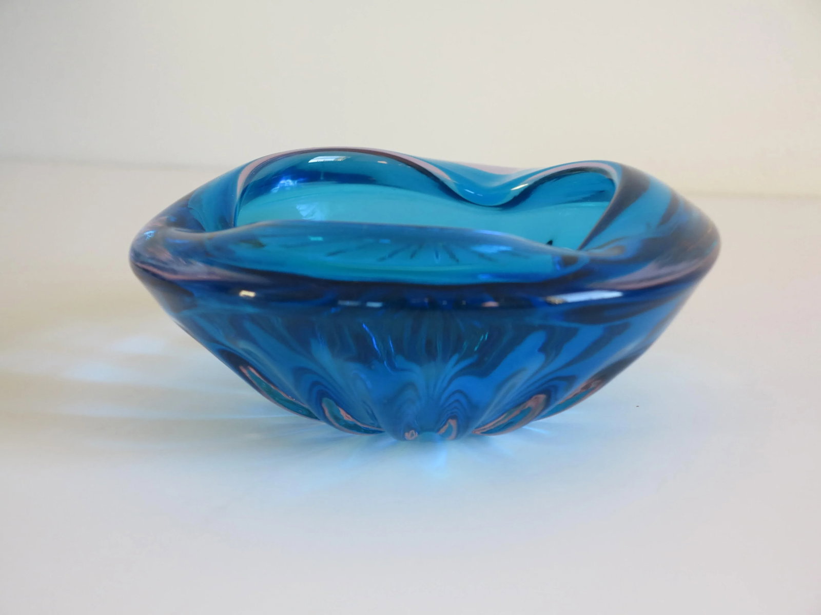 Mid Century Bright Blue Murano Glass Bowl With Starburst Ribbing - 9