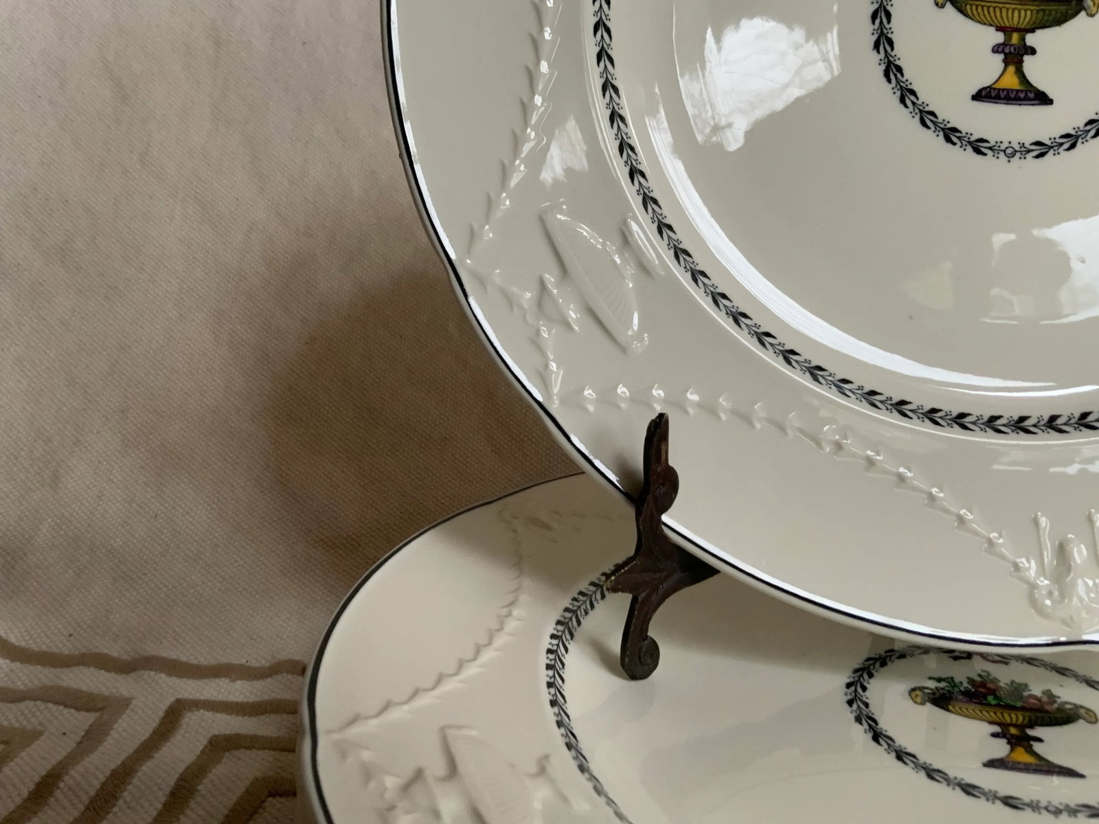 Rare Copeland Spode Neoclassical Dinner Plates, c.1900 - 11