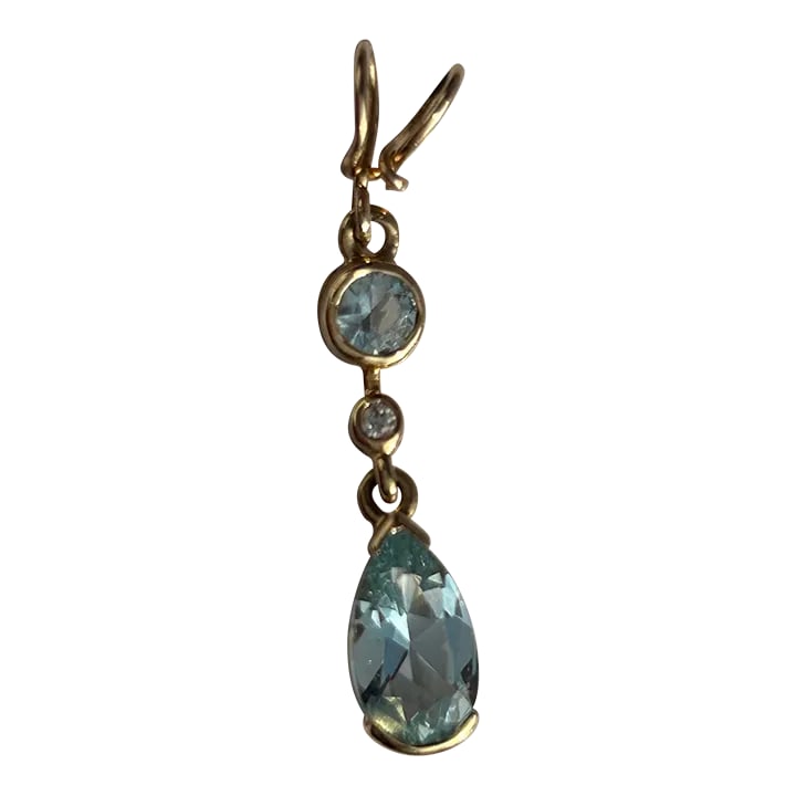 Teardrop Aquamarine and Diamond 14k Yellow Gold Pendant: This is part of Chairish's Fine Jewelry assortment. Teardrop Aquamarine and Diamond 14k Yellow Gold Pendant Weight of Pendant: 1.6 grams L. 1.25 in. Teardrop Aquamarine: H. 11.3 mm x W. 5.95 mm x D.