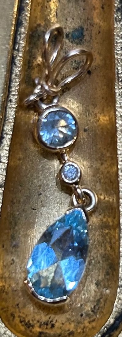 Teardrop Aquamarine and Diamond 14k Yellow Gold Pendant - 7