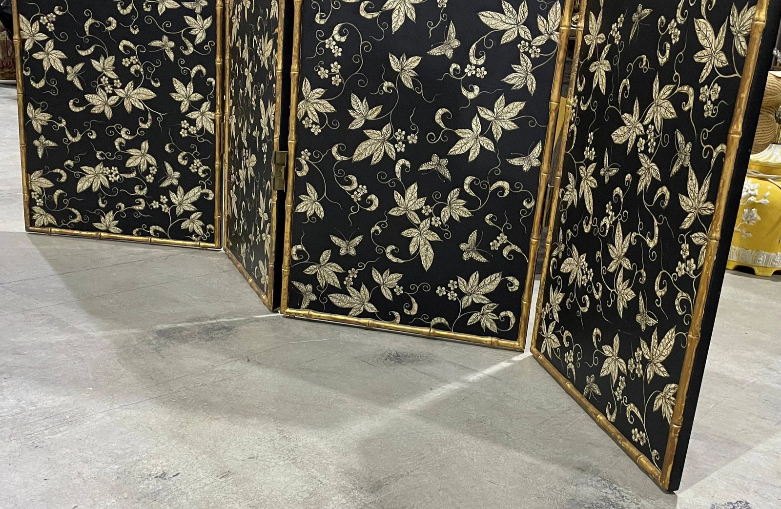 Vintage Chinoiserie Gilt Faux Bamboo Decoupage Room Divider - 7