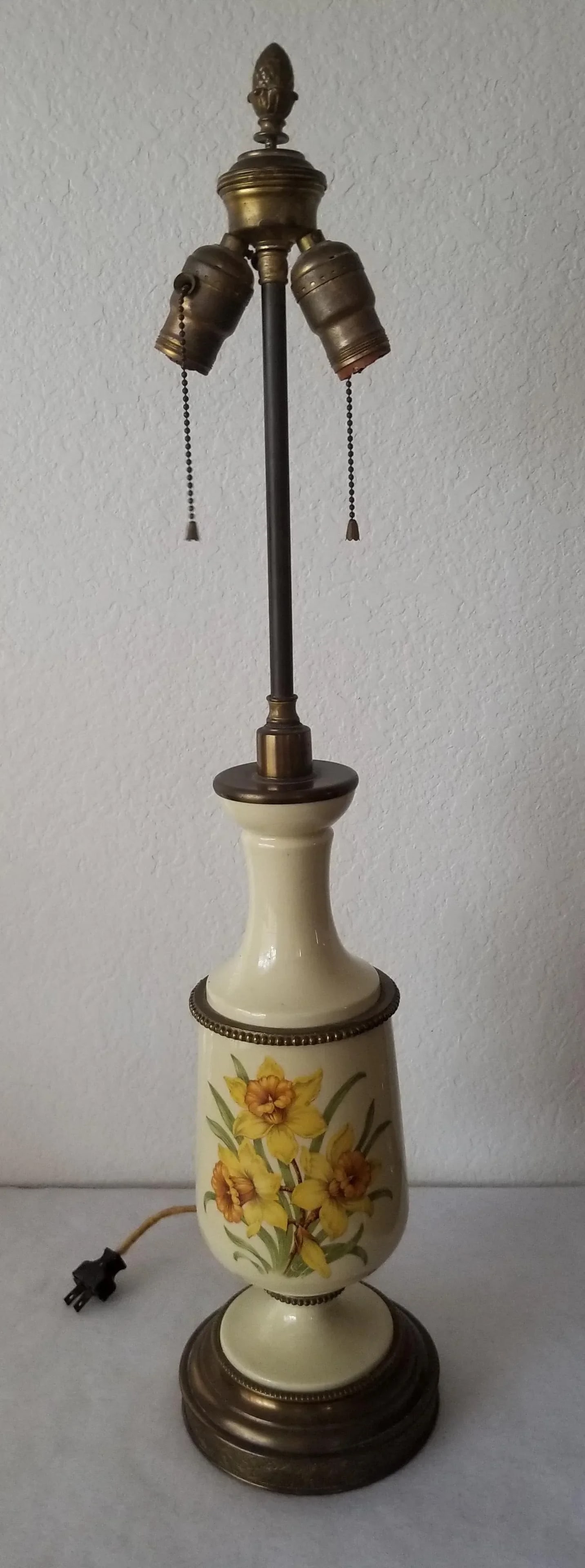 Antique Bouillotte Porcelain & Brass Table Lamp - 10