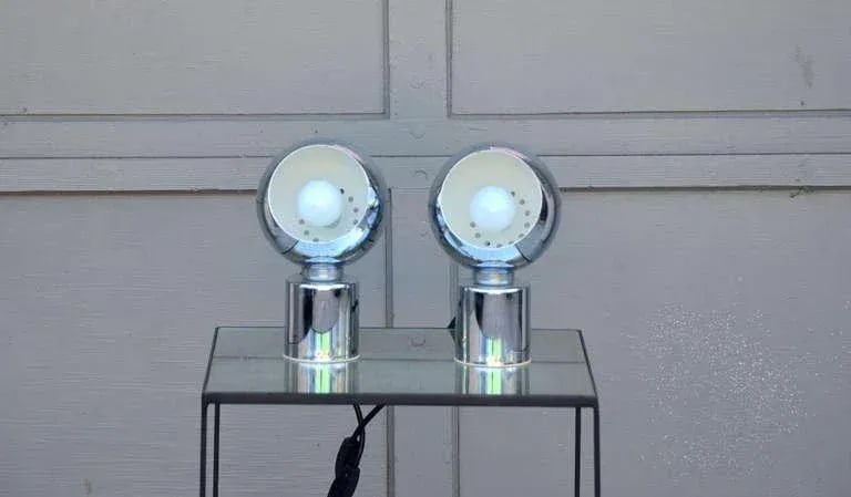 Articulated Globe Spotlights by Reggiani Lampadari - a Pair - 2
