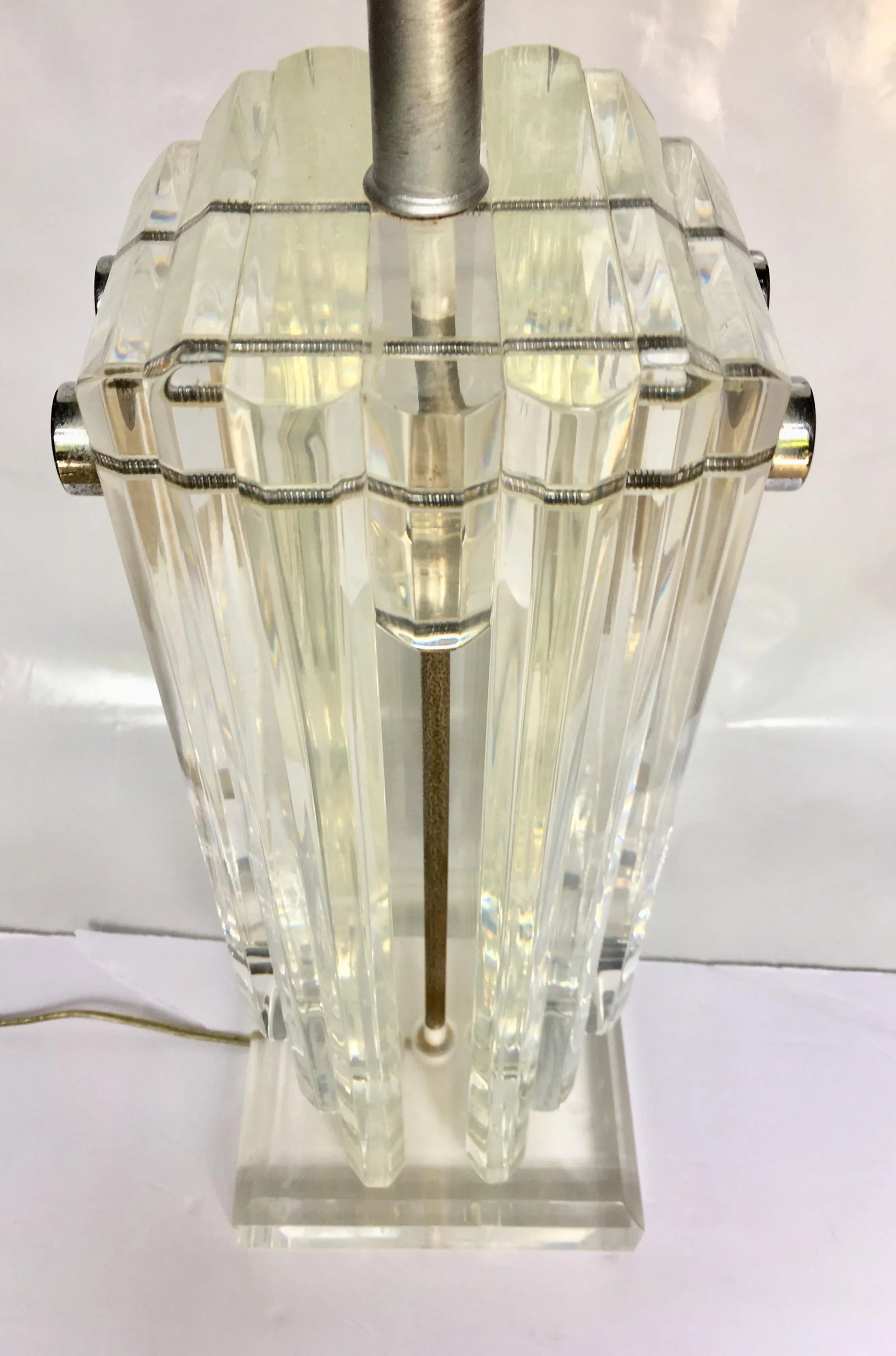 Mid-Century Modern Lucite Skyscraper Table Lamp - 5