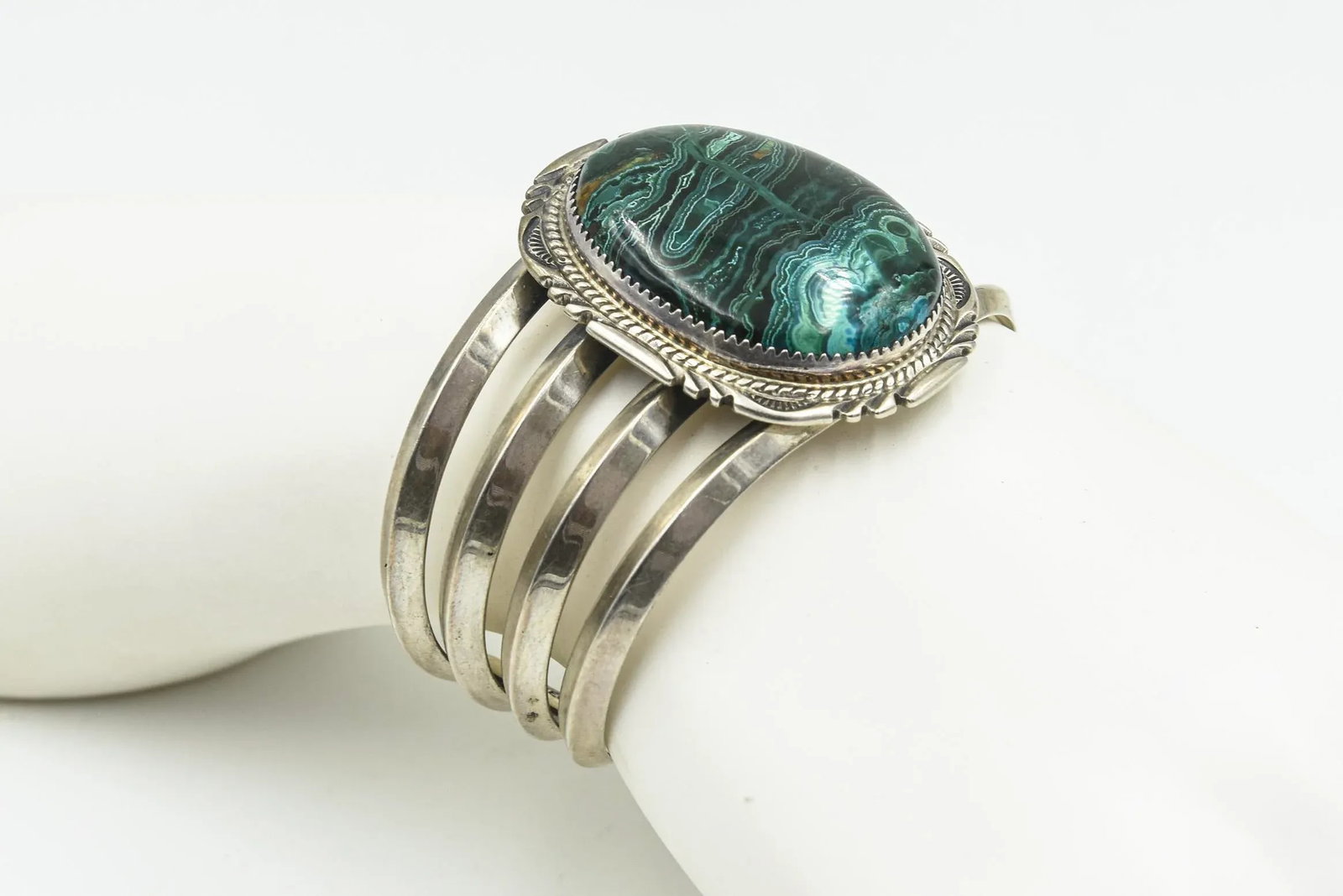Late 20th Century Large Navajo Native American Sterling Silver and Malachite Cuff Bracelet by Begay - 2