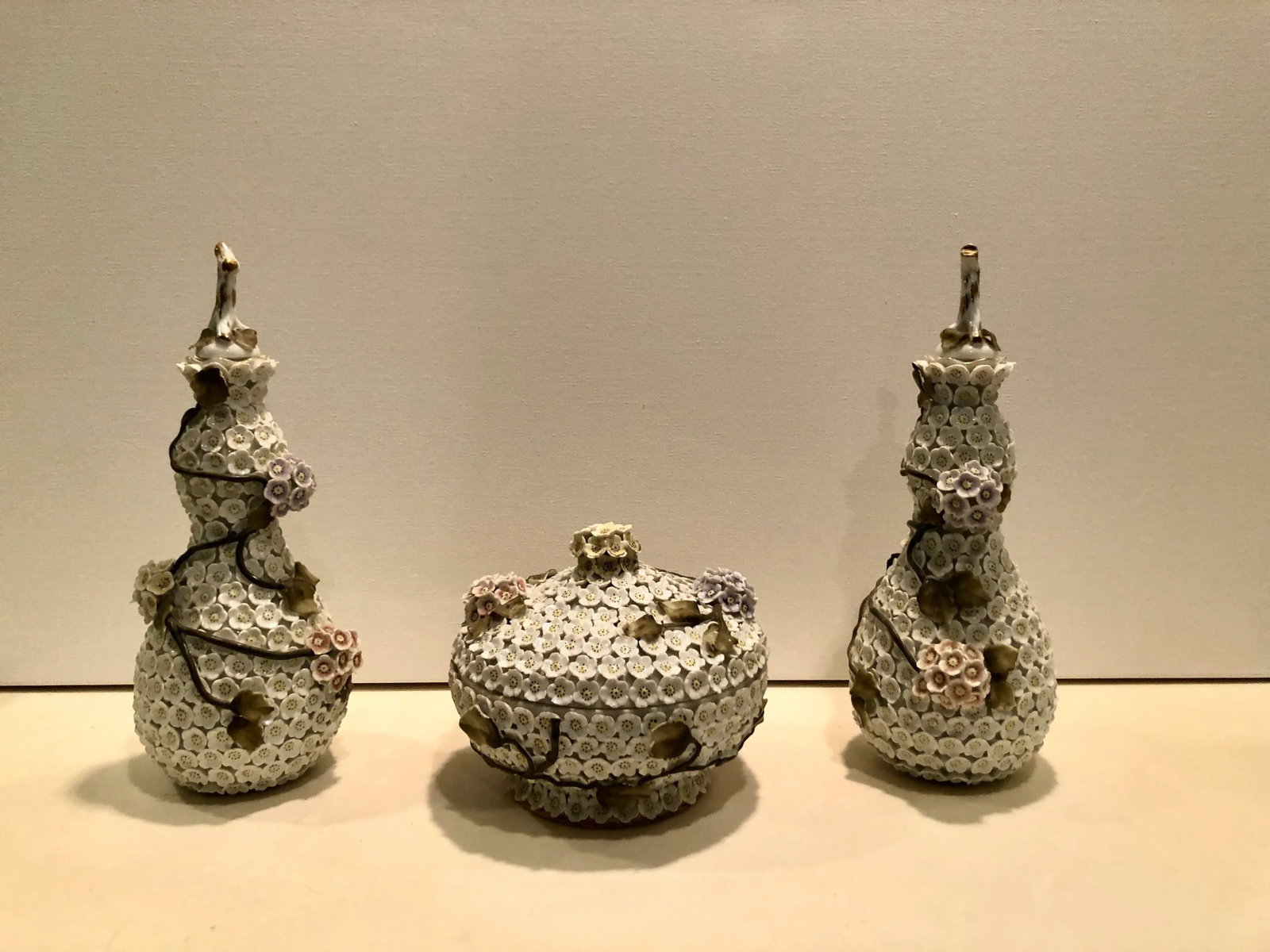 Meissen Style Schneeballen Snowball Dresser or Vanity Set - 3 Pieces - 6