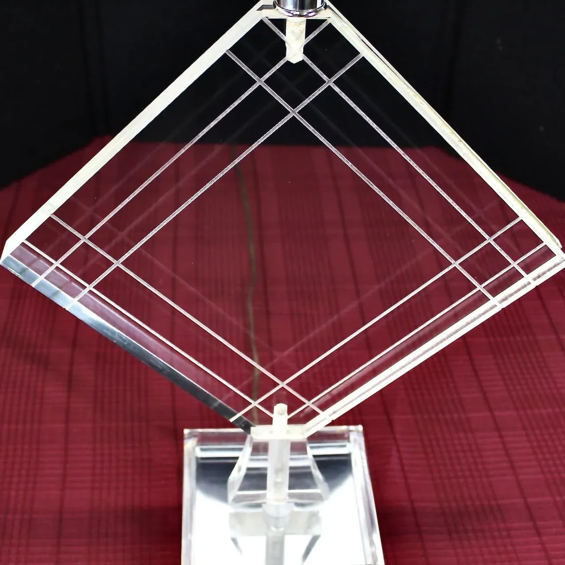 1970s Etched Geometric Lucite Table Lamp - 5