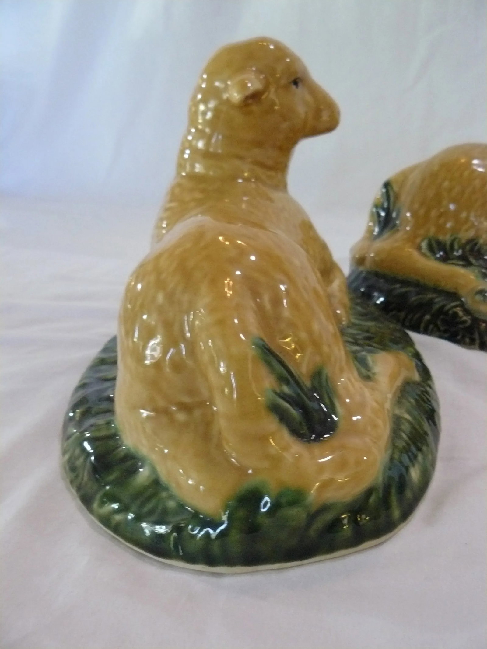 Mid 20th Century Mottahedeh Hand-Painted Lambs, Unmarked - a Pair - 7