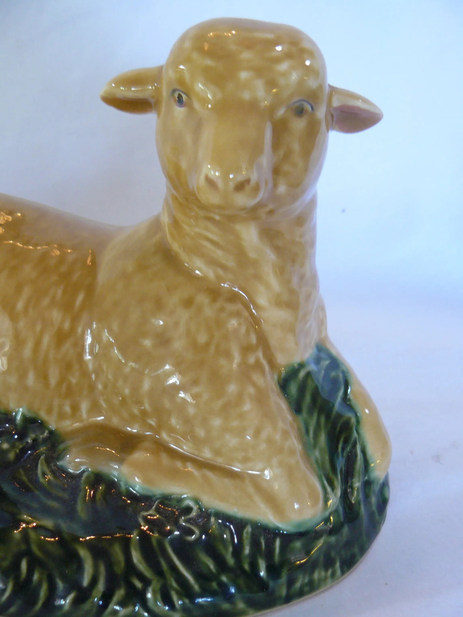 Mid 20th Century Mottahedeh Hand-Painted Lambs, Unmarked - a Pair - 8