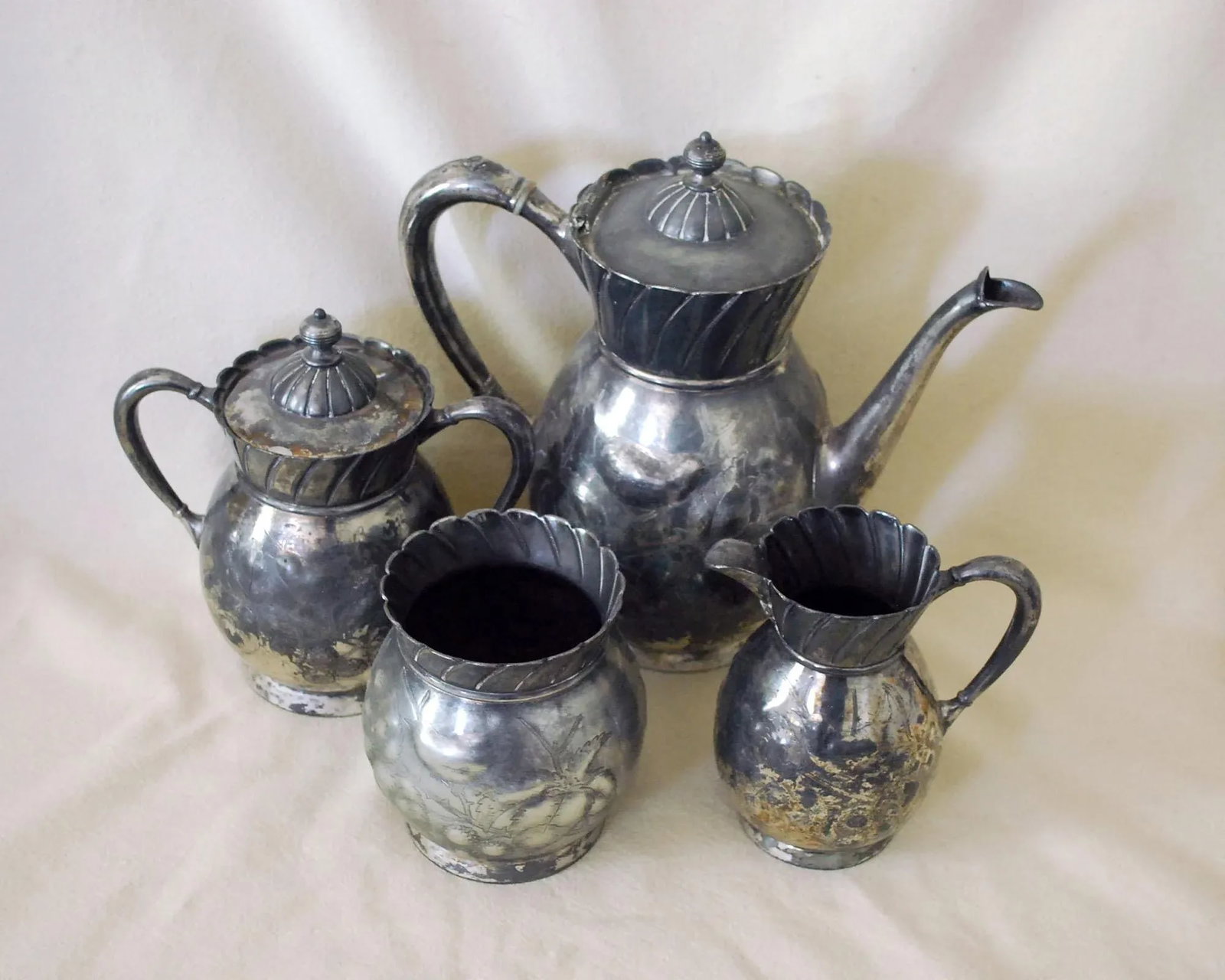 Antique Victorian Silver Plate Tea Service - Set of Four - 2