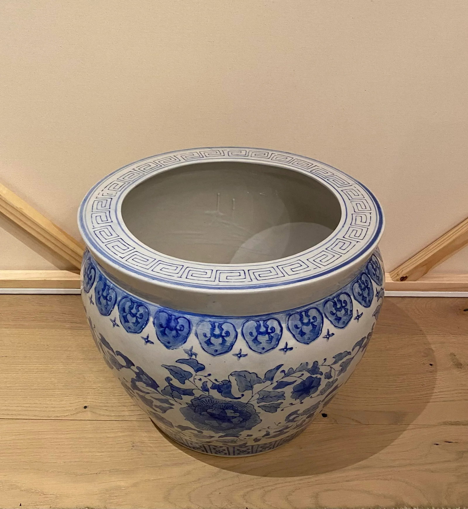 Vintage Chinese Ceramic Blue & White Fish Bowl Planter Floral Pot - 2