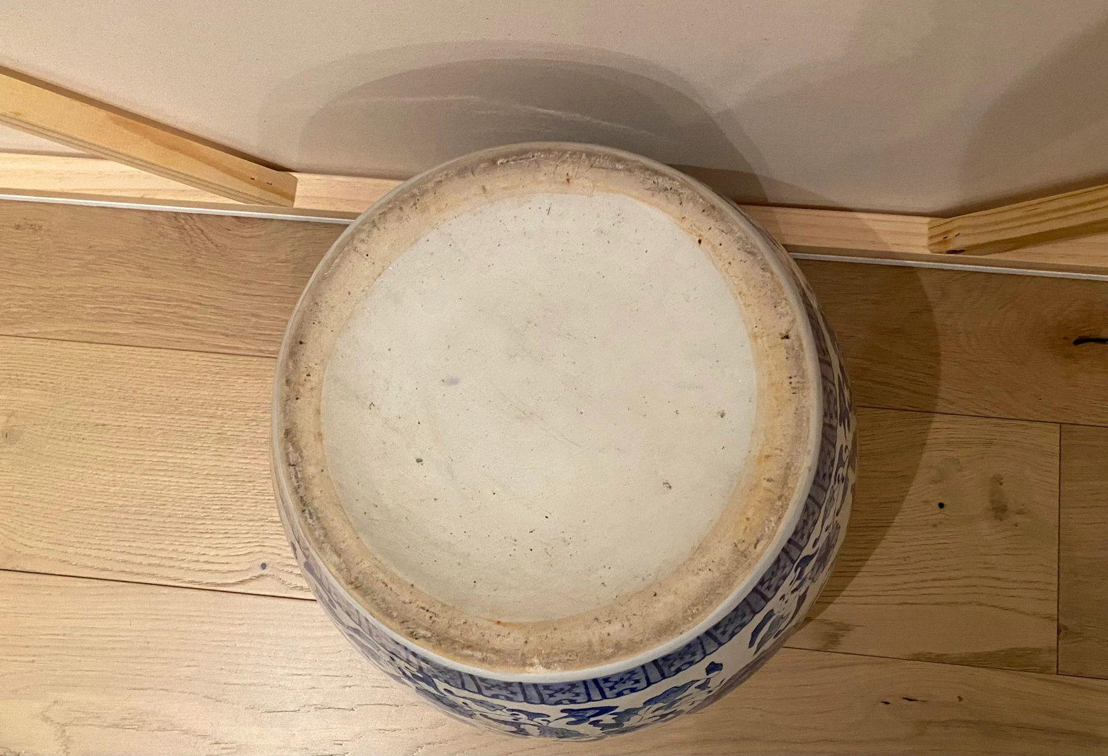 Vintage Chinese Ceramic Blue & White Fish Bowl Planter Floral Pot - 4