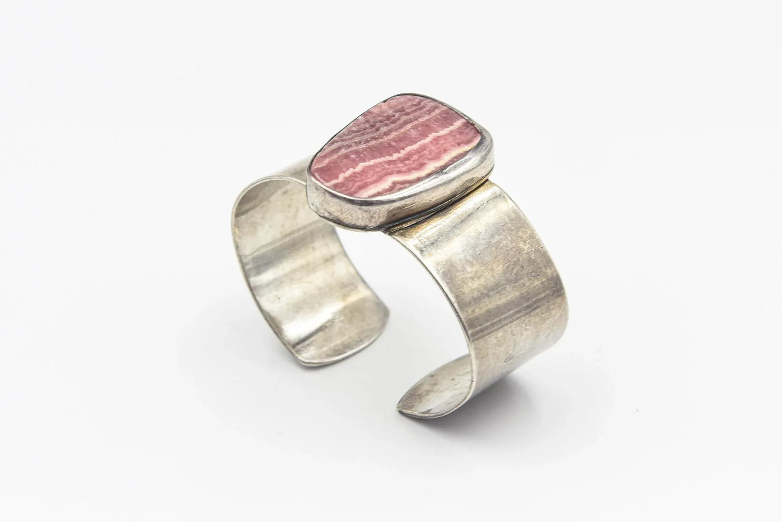 Late 20th Century Native American Sterling Silver and Rhodochrosite Cuff Bracelet - 5