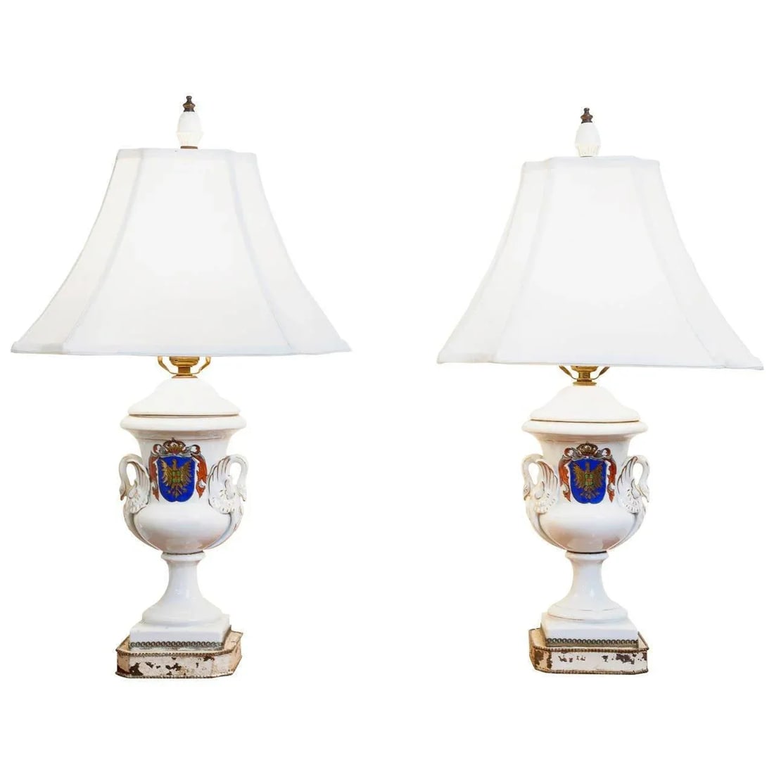 Pair of Old Paris Armorial Urn Lamps, 19th Century France - 4