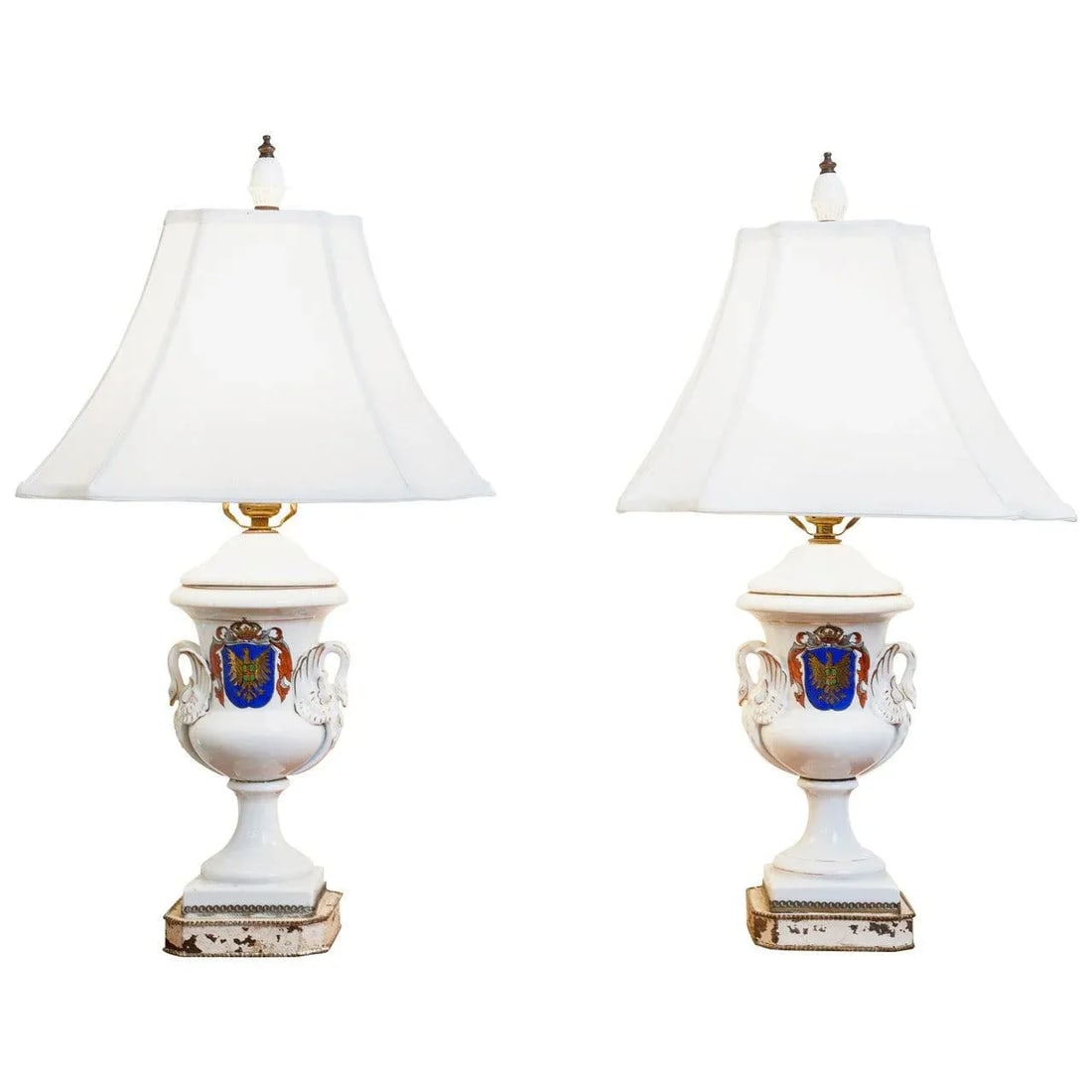 Pair of Old Paris Armorial Urn Lamps, 19th Century France - 5