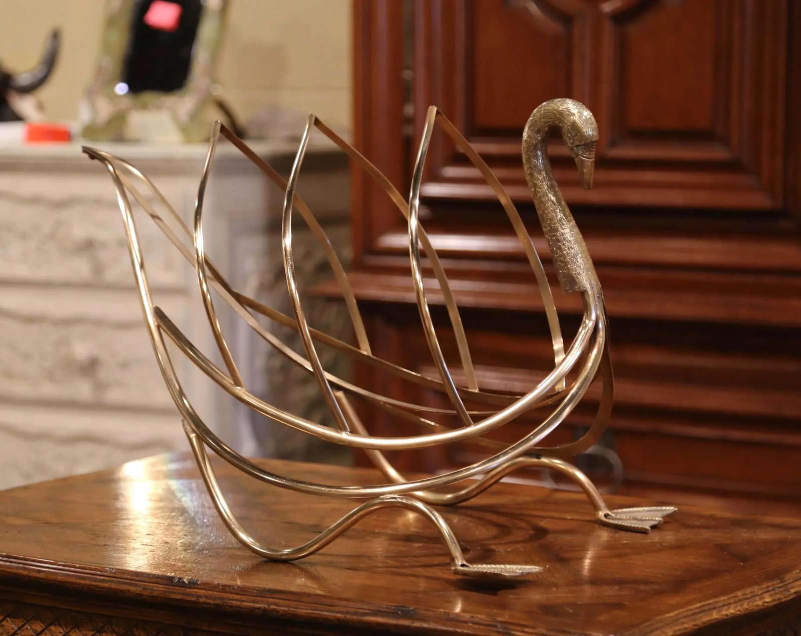 Midcentury French Brass Swan Magazine Rack From Maison Jansen - 8