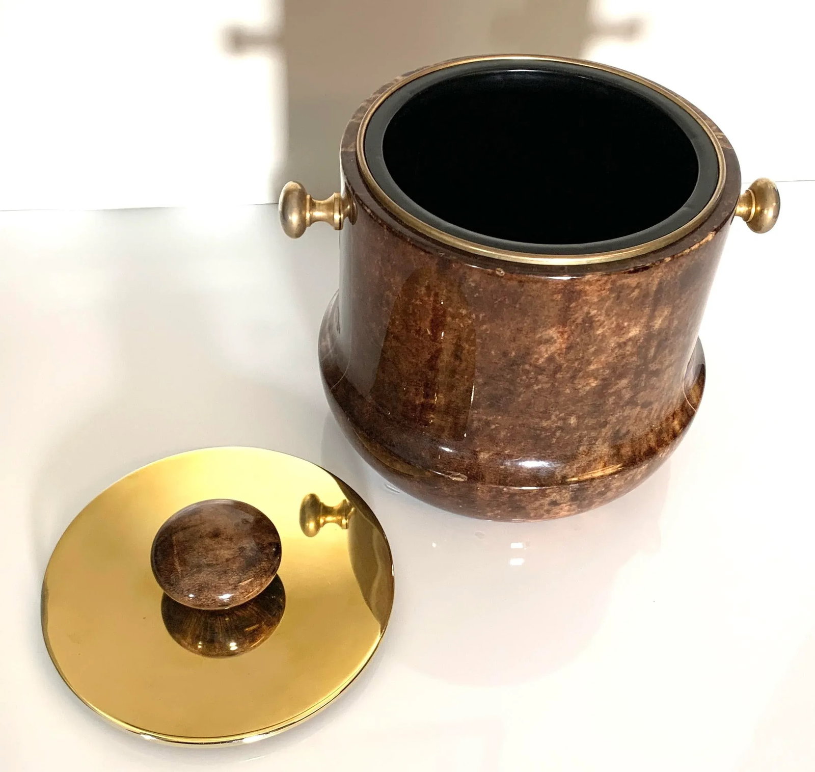 Mid 20th Century Aldo Tura Lacquered Goatskin and Brass Italian Ice Bucket - 6