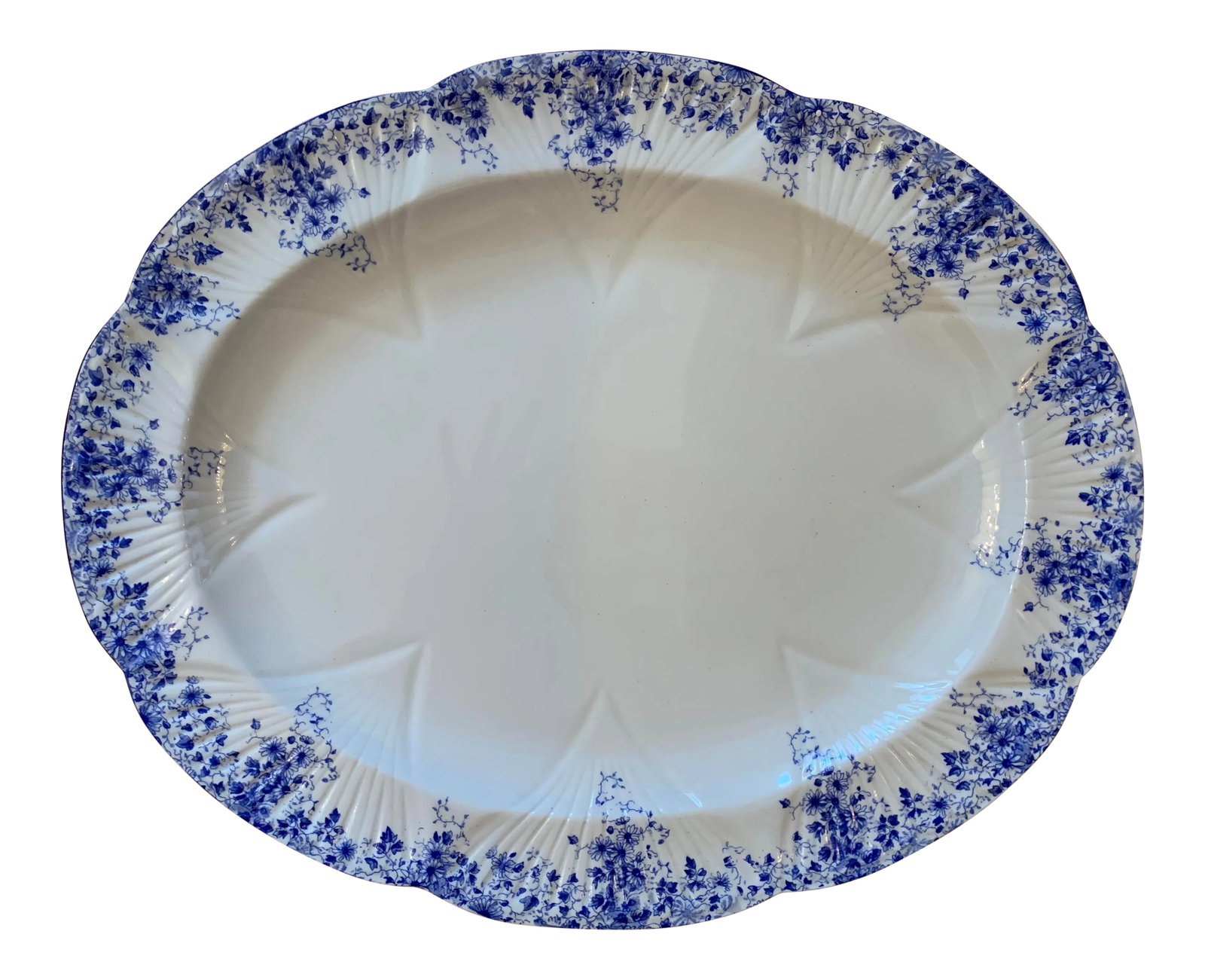 Early 20th Century Shelley England Dainty Blue 17in Platter: Perfect condition Shelley "Dainty Blue" 17 inch serving platter. Made in England. See my other posts for additional pieces in this pattern. Condition: Alterations: Original Condition Unaltered