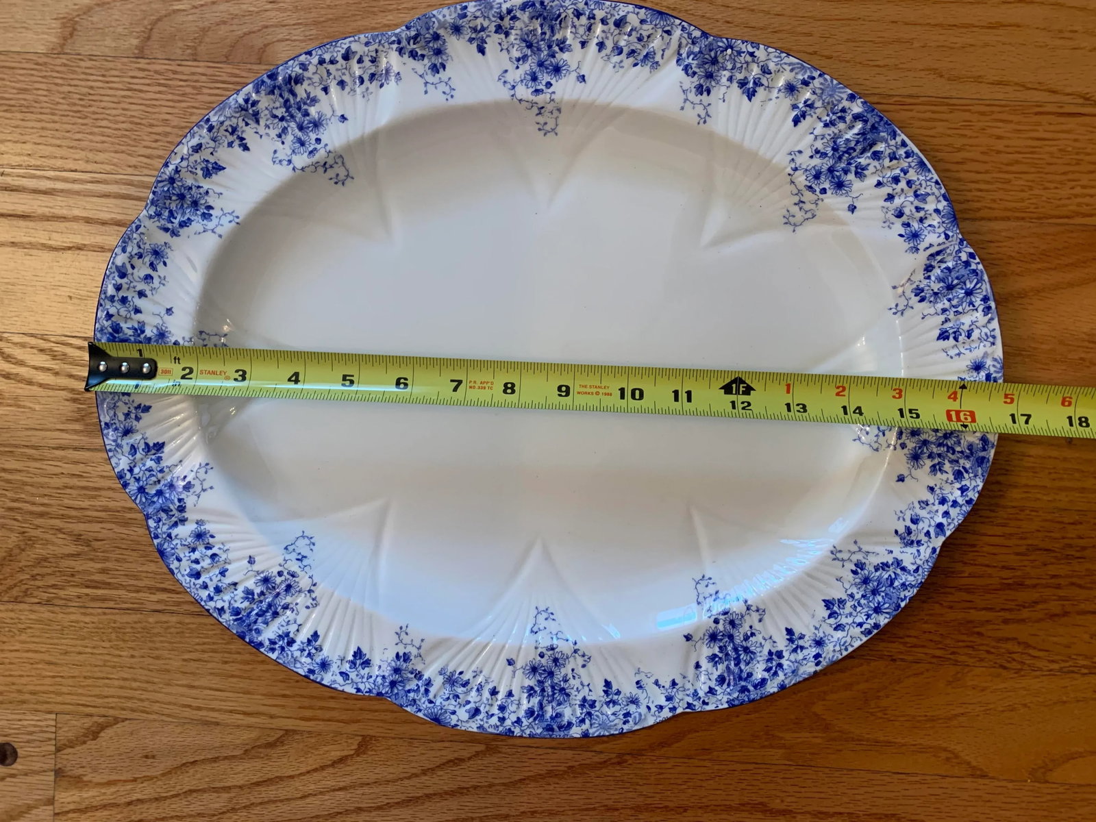 Early 20th Century Shelley England Dainty Blue 17in Platter - 2