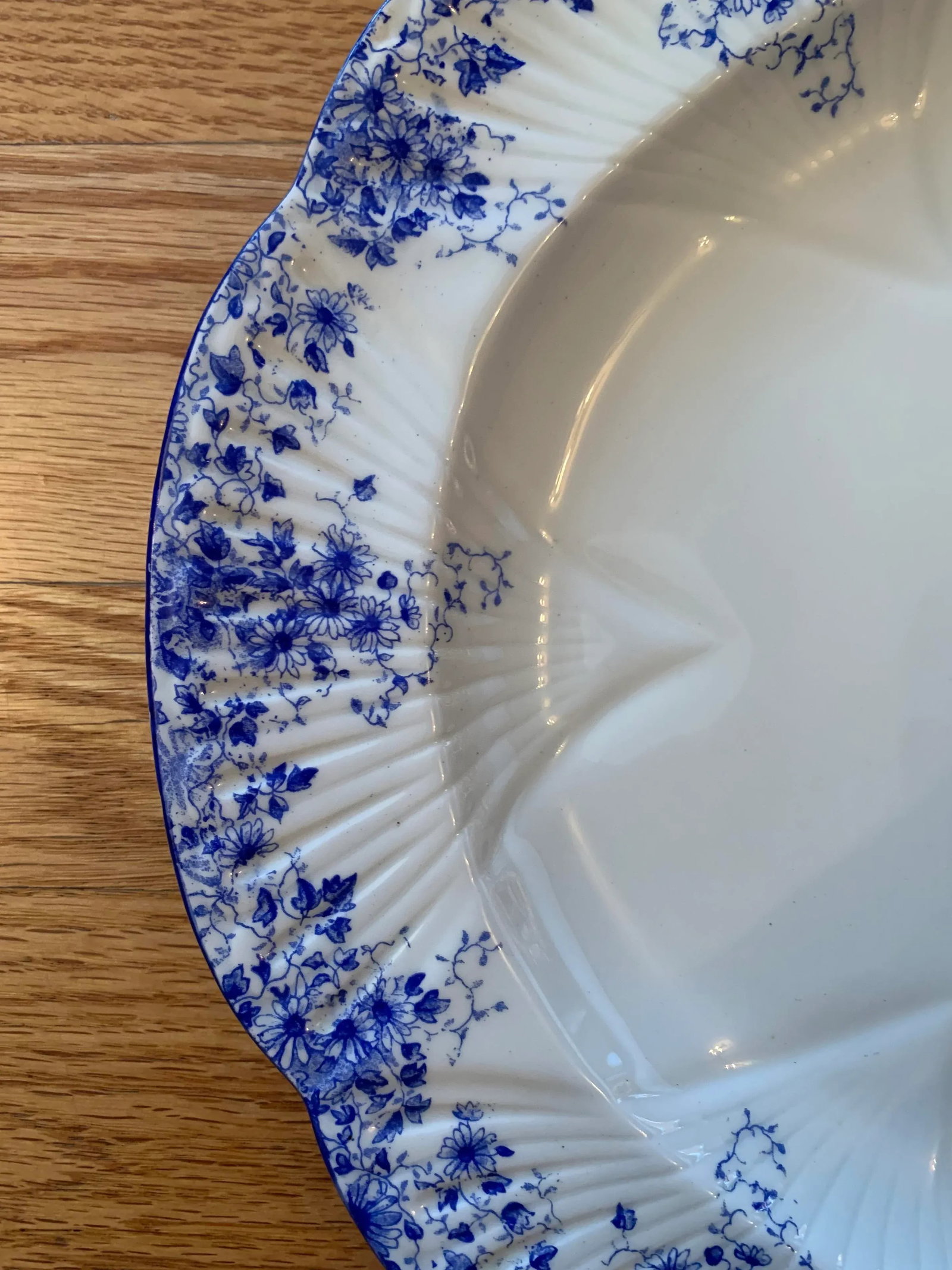 Early 20th Century Shelley England Dainty Blue 17in Platter - 4