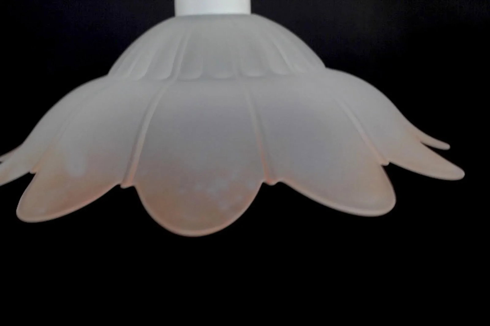Pink and White Glass Flower Pendant Light | Kromer Leuchten - 6