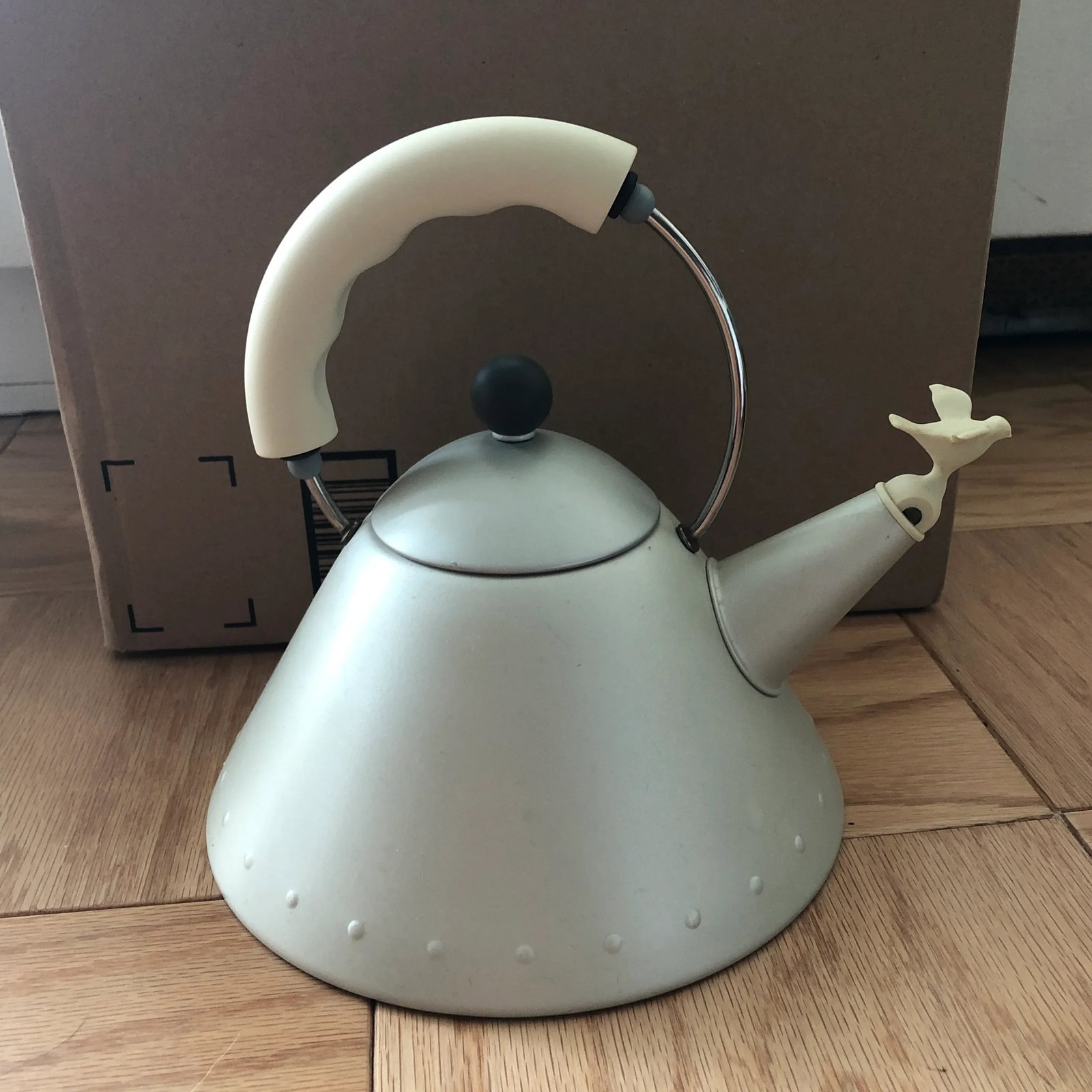 Michael Graves Anodized Steel Tea Kettle Alessi - 11