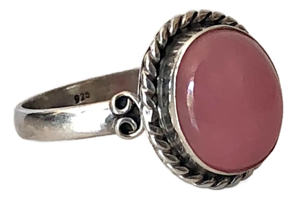 Vintage Rose Quartz Cabochon Stone and Sterling Ring (Size 9.5) (1 of 8)