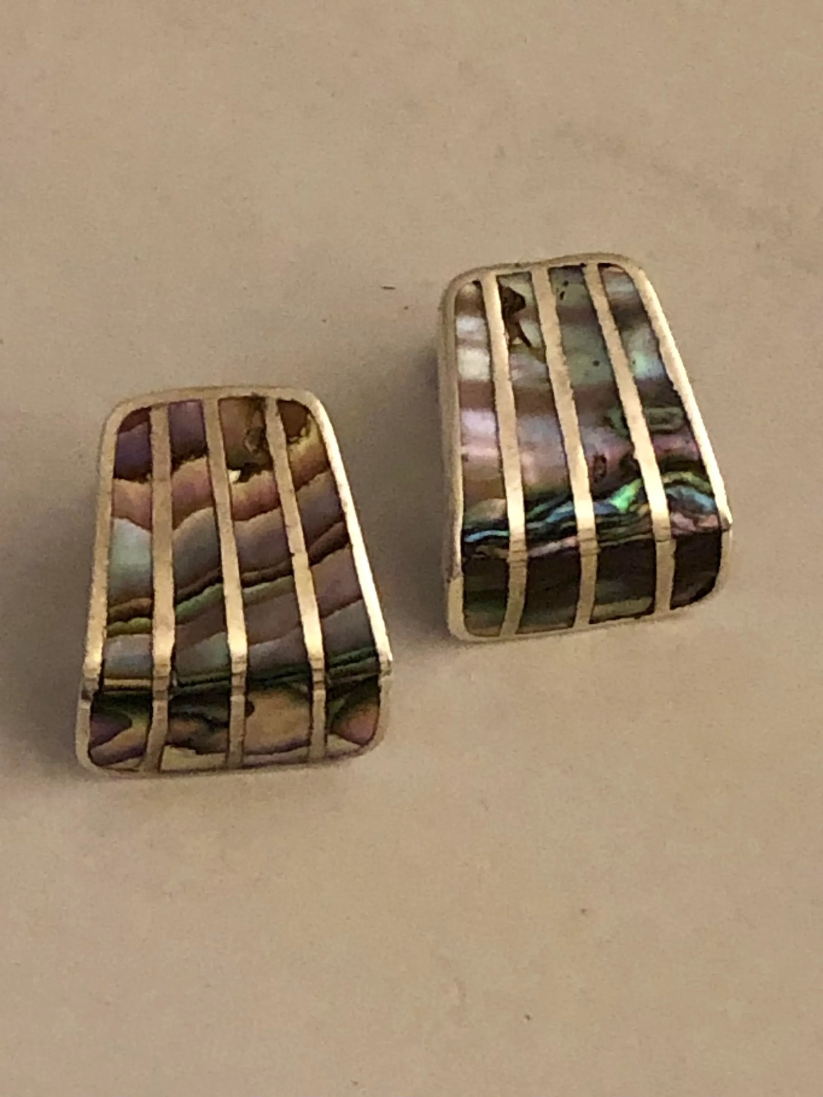Mid 20th Century Vintage Mexican Abalone Shell Sterling Screw Back Earrings, A Pair - 3
