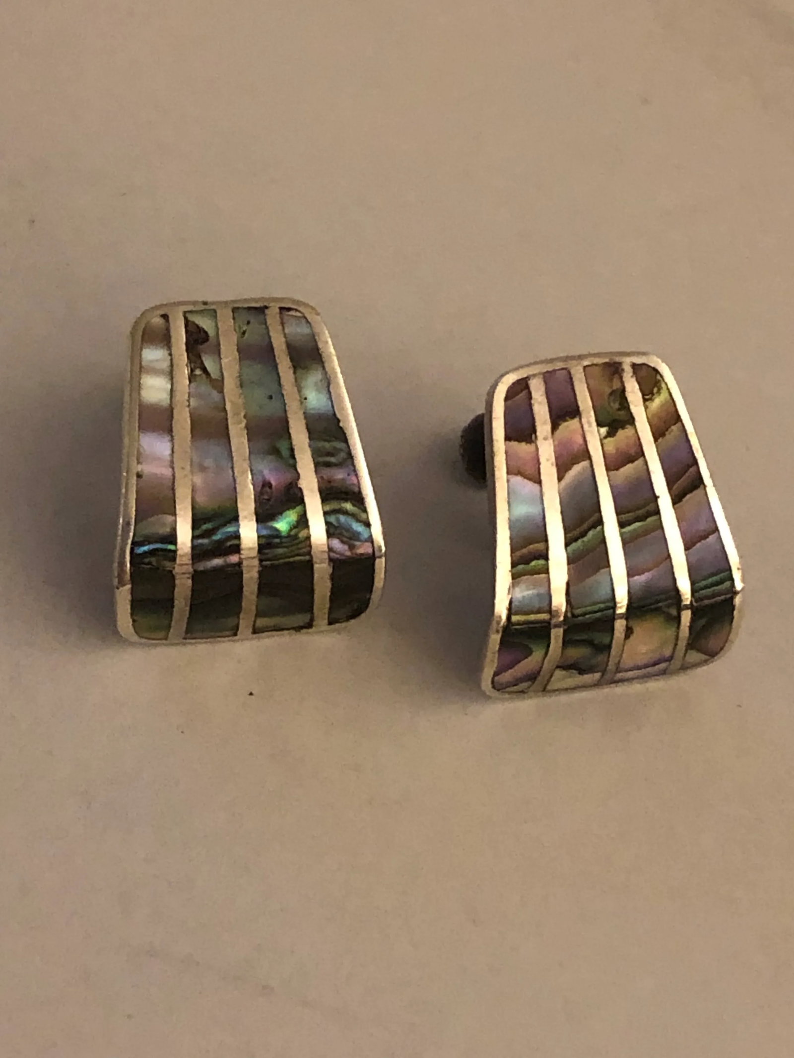 Mid 20th Century Vintage Mexican Abalone Shell Sterling Screw Back Earrings, A Pair - 8