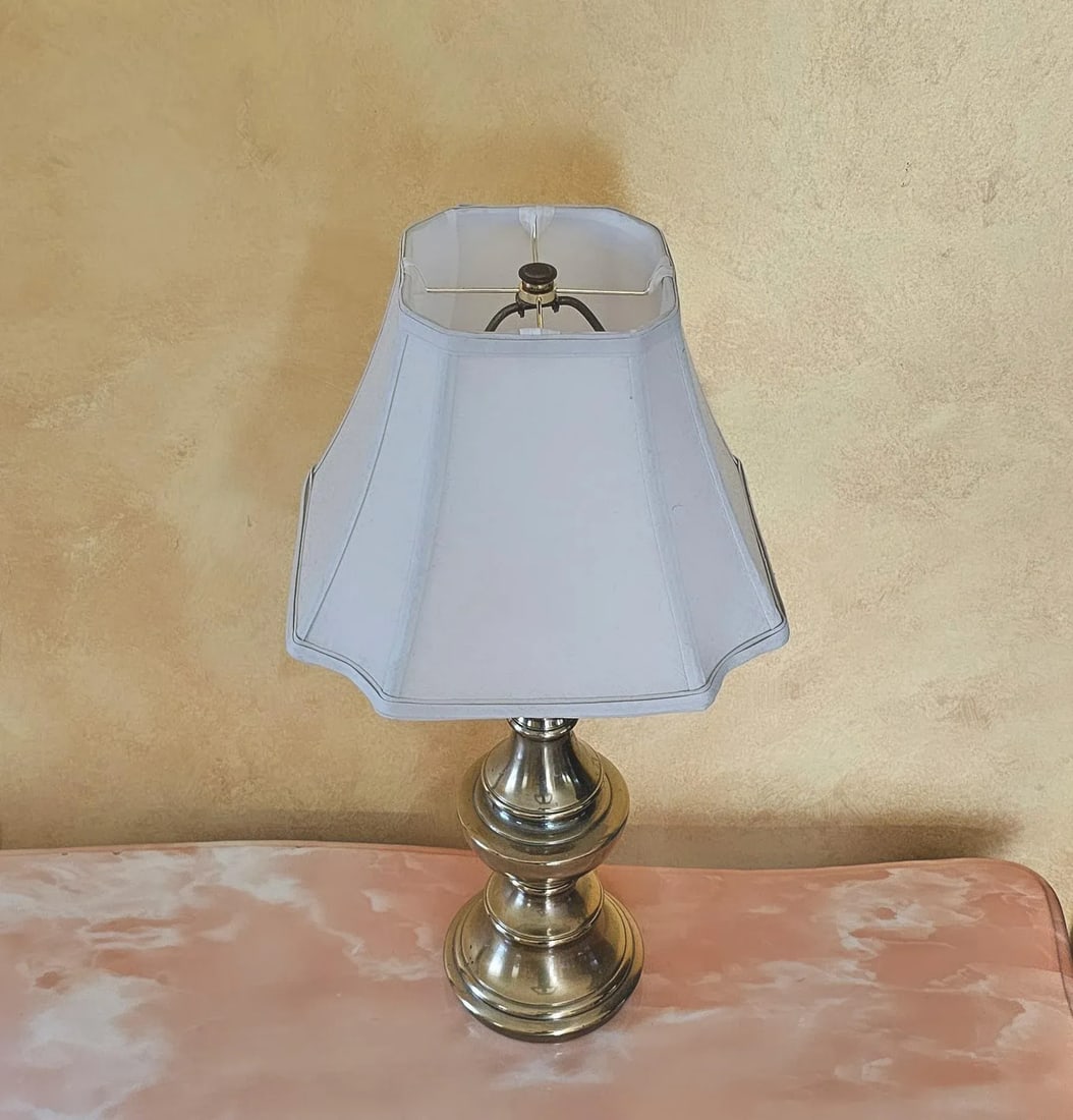 Mid-Century Modern Stiffel Brass Table Lamp With Shade - 8