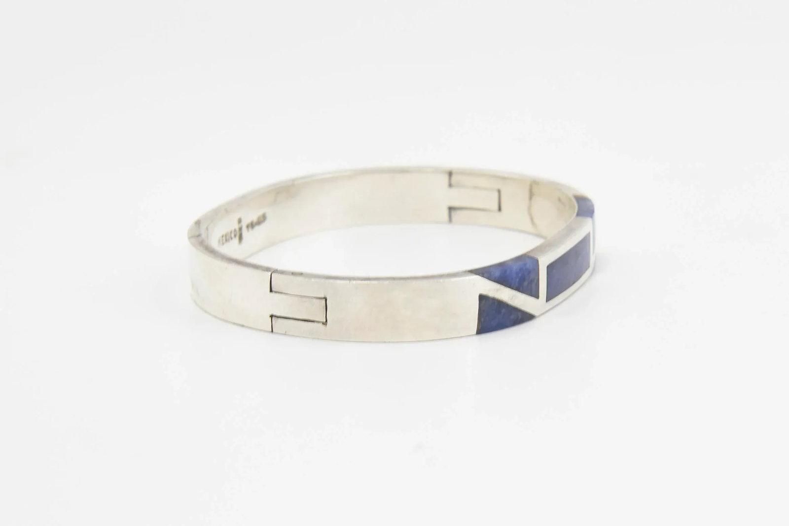 Late 20th Century Modernist Geometric Lapis Lazuli Sterling Silver Bangle Bracelet - 4