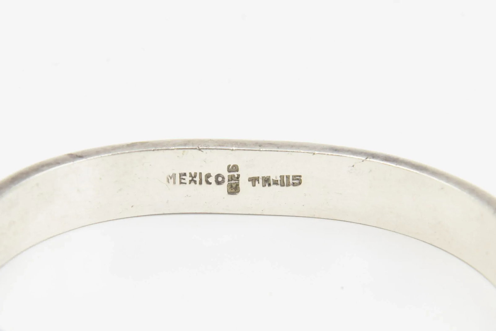 Late 20th Century Modernist Geometric Lapis Lazuli Sterling Silver Bangle Bracelet - 6