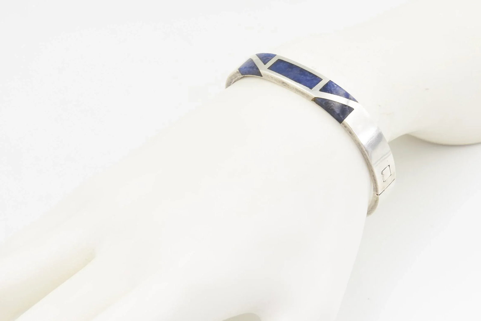 Late 20th Century Modernist Geometric Lapis Lazuli Sterling Silver Bangle Bracelet - 8