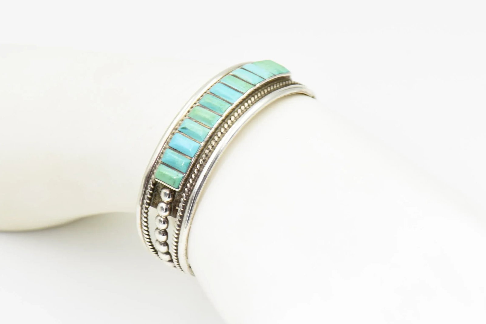 Late 20th Century Vintage Southwestern Turquoise Sterling Silver Cuff Bracelet - 2