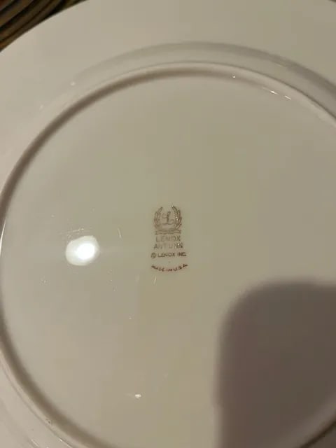 Late 20th Century Lenox 'Autumn' Fine China Service for Twelve- 94 Pieces - 11
