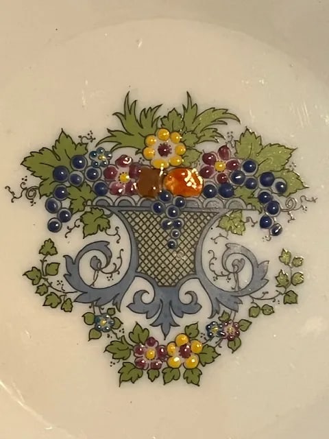Late 20th Century Lenox 'Autumn' Fine China Service for Twelve- 94 Pieces - 3