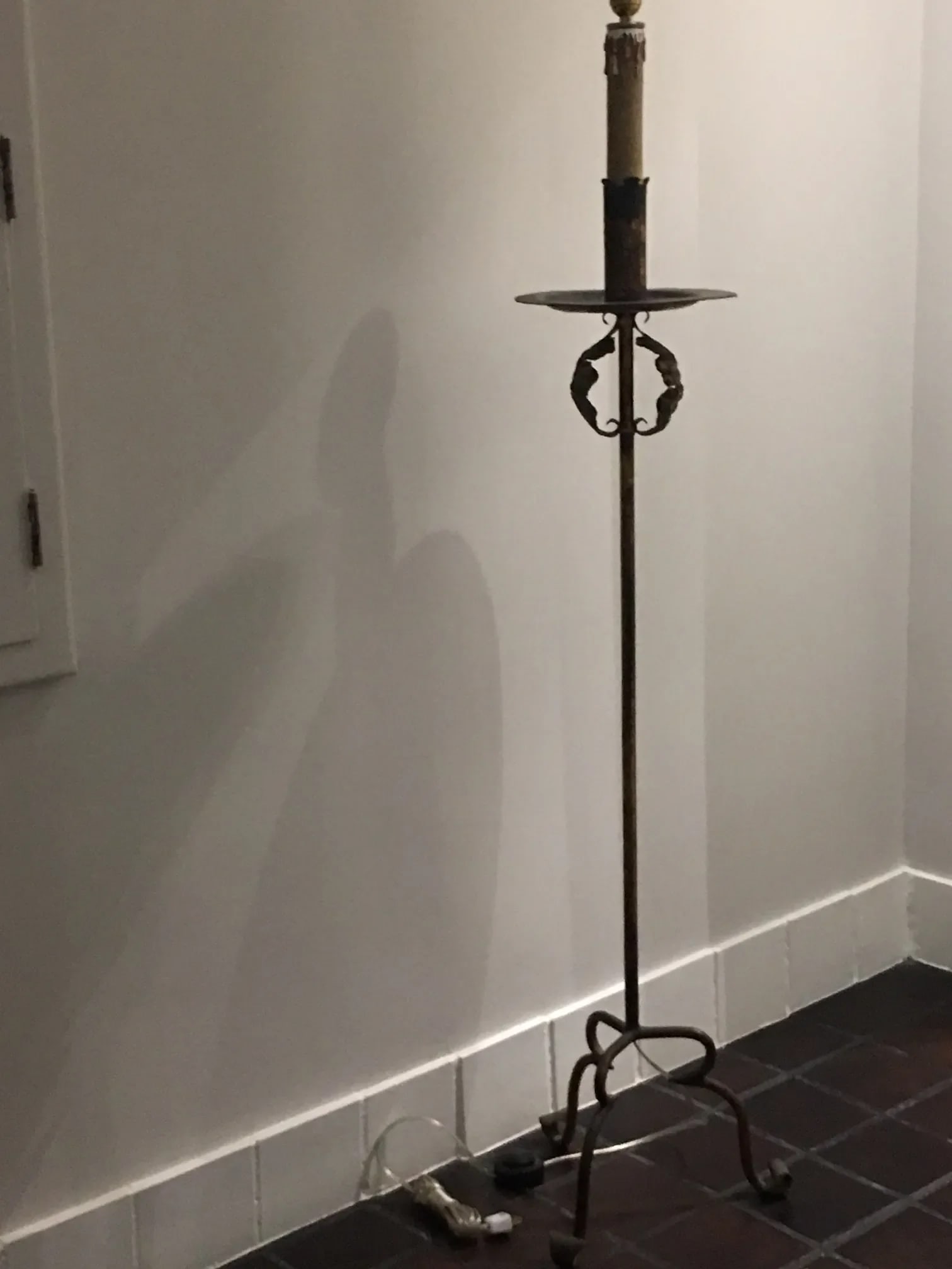 1960s Gilt Iron Standing Floor Lamp - 6