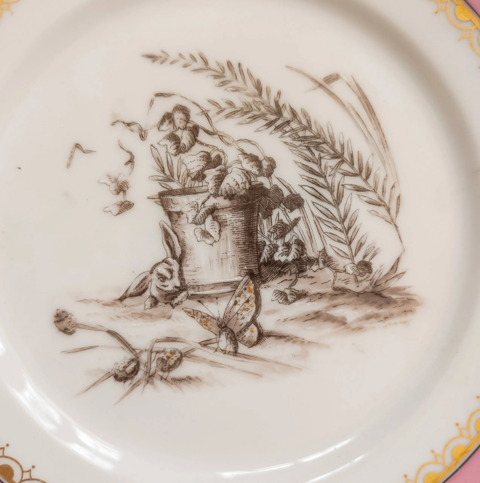 19th Century Pair of Decorative Wall Plates Animals and Pink Rim Attributed to Limoges France - 5